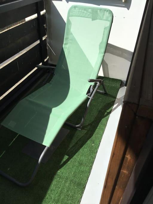Appartement Tres Lumineux Égat Kültér fotó